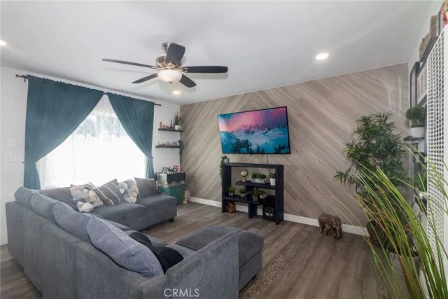 22428 Devlin, Hawaiian Gardens, CA 90716