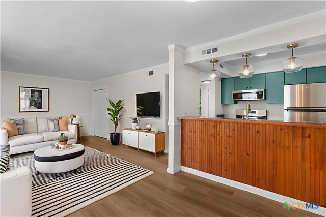 7801 Shoal Creek Boulevard 240, Austin, TX 78757