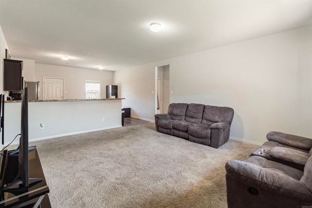 2010 Matthews Meadows Lane, Conway, AR 72032