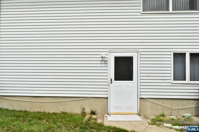 28 Elmhurst Street 1, Elmwood Park, NJ 07407