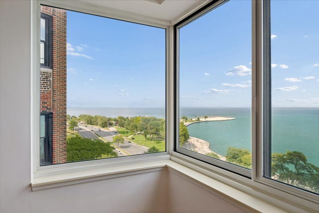 1440 N Lake Shore Drive 12H, Chicago, IL 60610