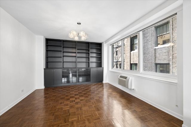 1440 N Lake Shore Drive 12H, Chicago, IL 60610