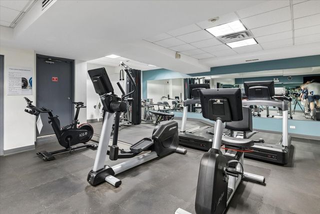 1440 N Lake Shore Drive 12H, Chicago, IL 60610