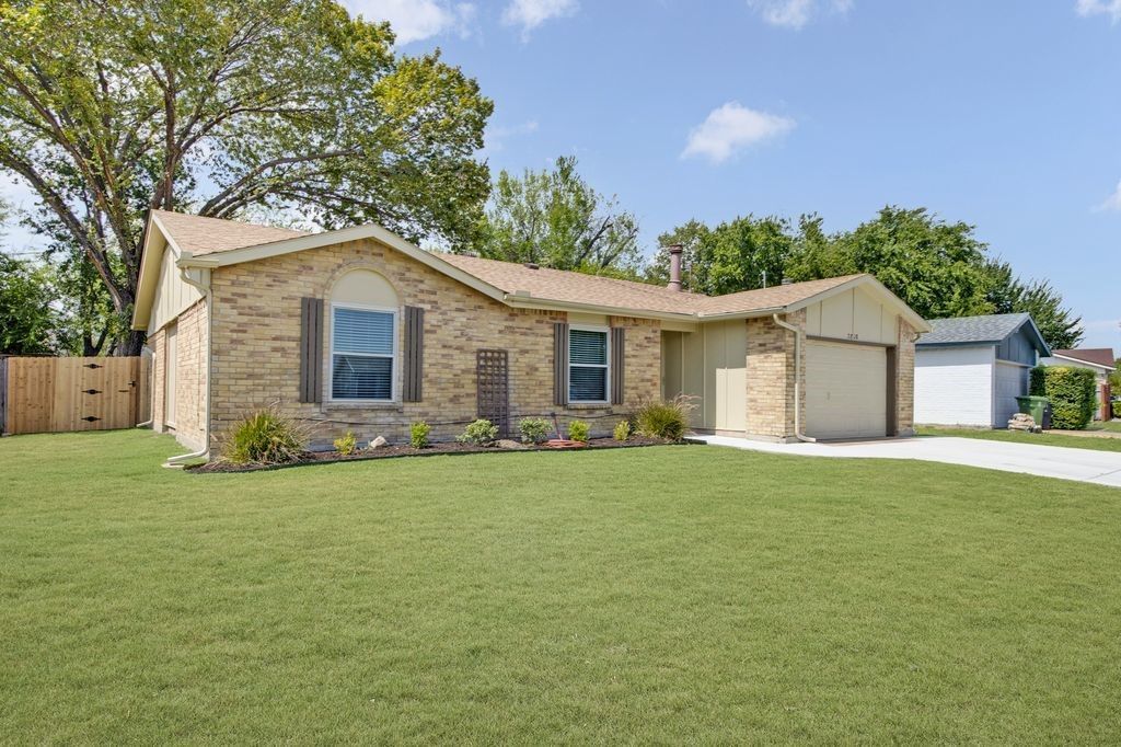 7208 Romford Way, North Richland Hills, TX 76182 — photo 2