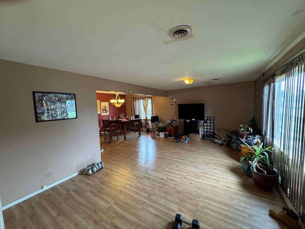 15233 8th Avenue, Phoenix, IL 60426 — photo 2