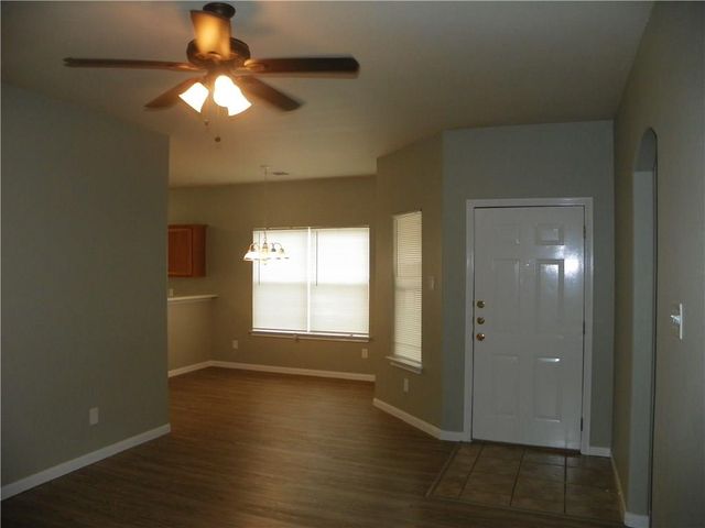 135 Marvin CV, Hutto, TX 78634