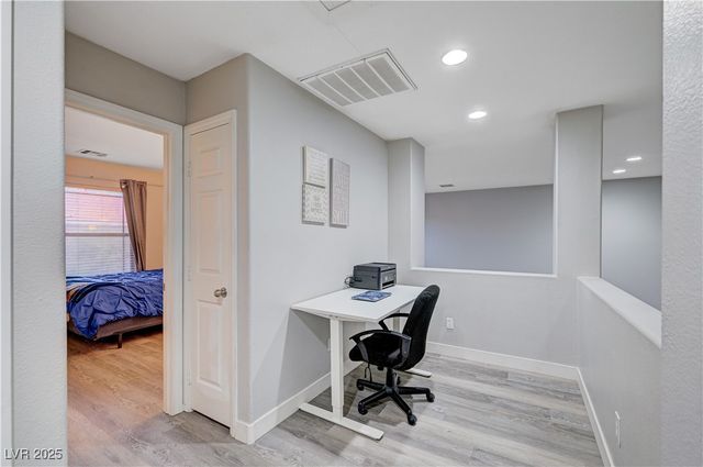 10292 Missouri Meadows Street, Las Vegas, NV 89183