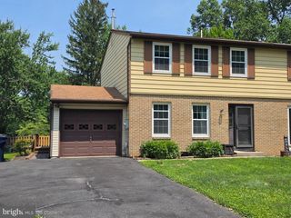 17 PARKVIEW DR, Quakertown, PA 18951