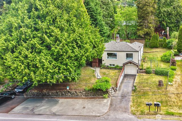 8800 Ravenna Avenue NE, Seattle, WA 98115