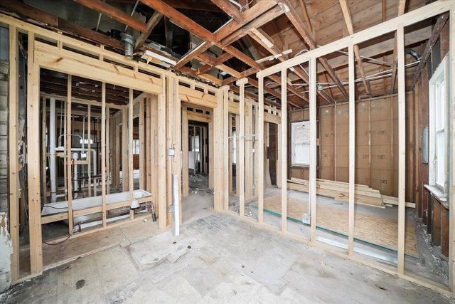 9552 S California Avenue, Evergreen Park, IL 60805