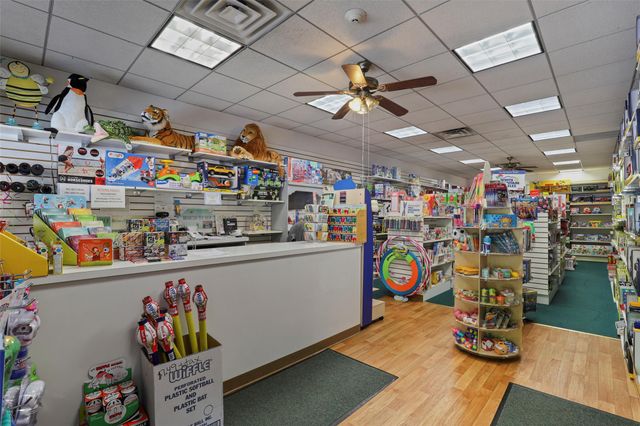 1159-1177 Pleasantville Rd, Briarcliff Manor, NY 10510