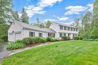 21 Wyngate, Simsbury, CT 06070