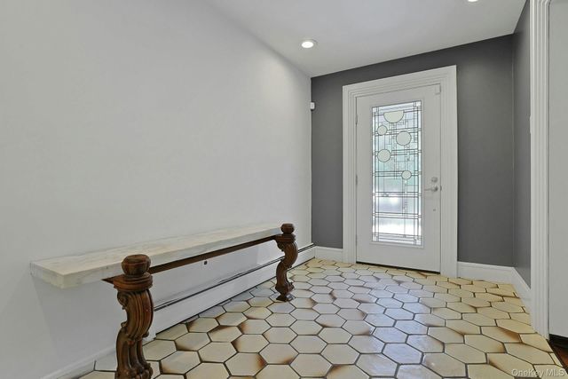 44 Ruth Drive, New City, NY 10956