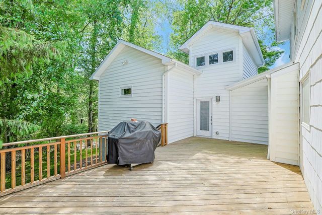 44 Ruth Drive, New City, NY 10956