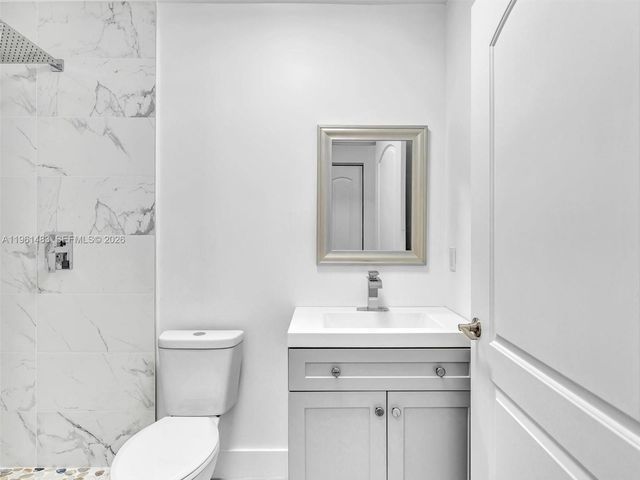 1140 NE 139th St, North Miami, FL 33161