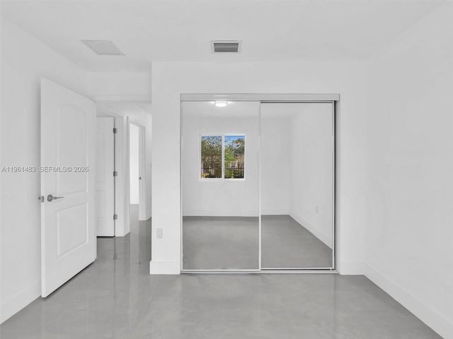 1140 NE 139th St, North Miami, FL 33161