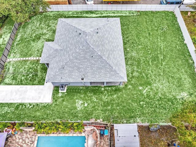 1140 NE 139th St, North Miami, FL 33161