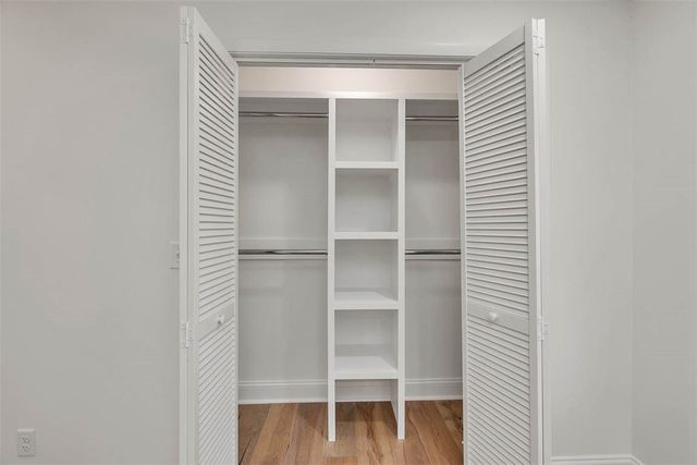 217 Five Pounds Road, St Simons Island, GA 31522