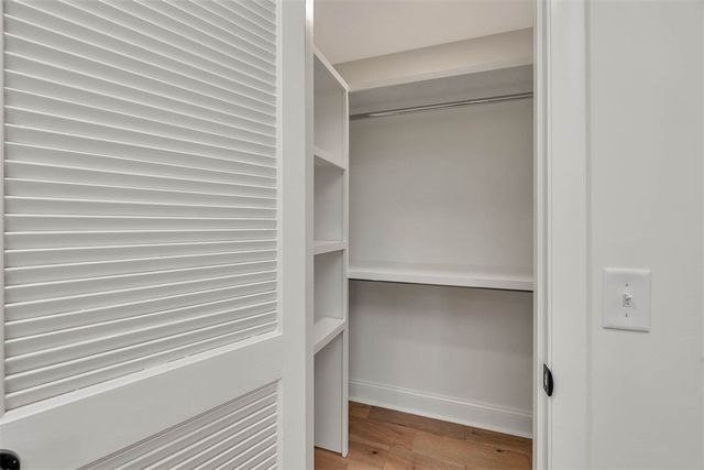 217 Five Pounds Road, St Simons Island, GA 31522