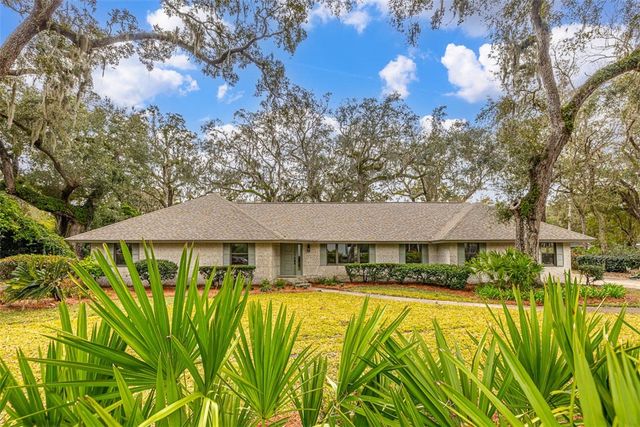 217 Five Pounds Road, St Simons Island, GA 31522