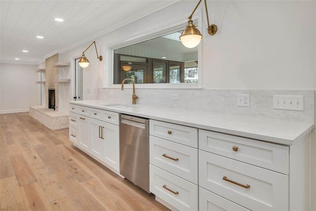 217 Five Pounds Road, St Simons Island, GA 31522