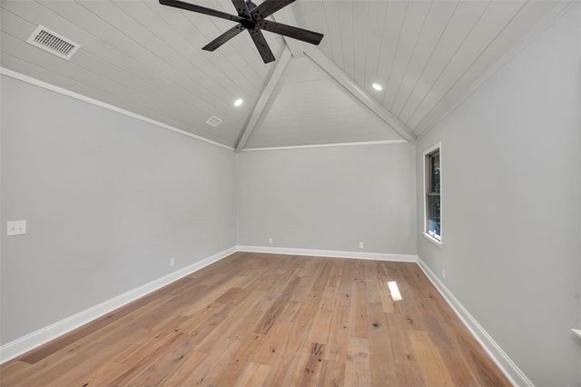 217 Five Pounds Road, St Simons Island, GA 31522