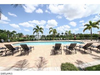 1885 Florida Club DR 8206, Naples, FL 34112