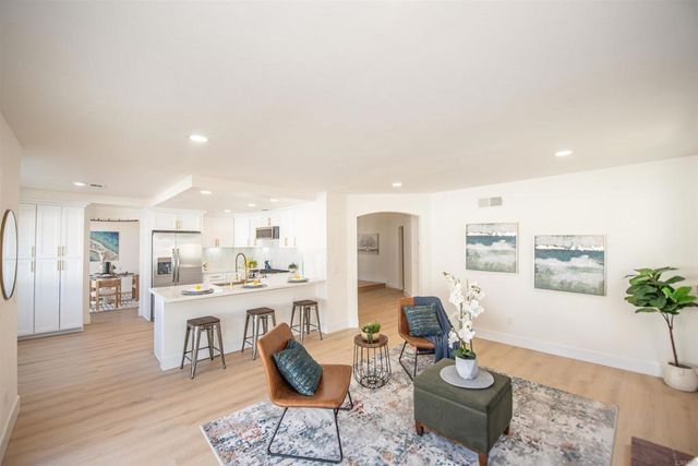 2038 Ridgeline Avenue, Vista, CA 92081