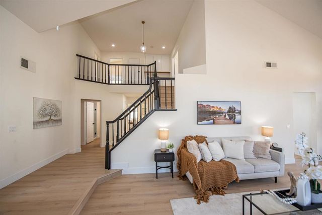 2038 Ridgeline Avenue, Vista, CA 92081