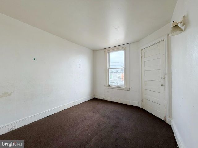 3420 LYNDALE AVE, Baltimore, MD 21213