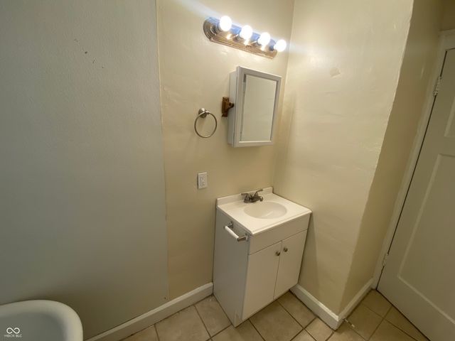 621 Tecumseh Street, Indianapolis, IN 46201