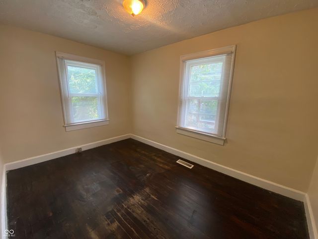 621 Tecumseh Street, Indianapolis, IN 46201