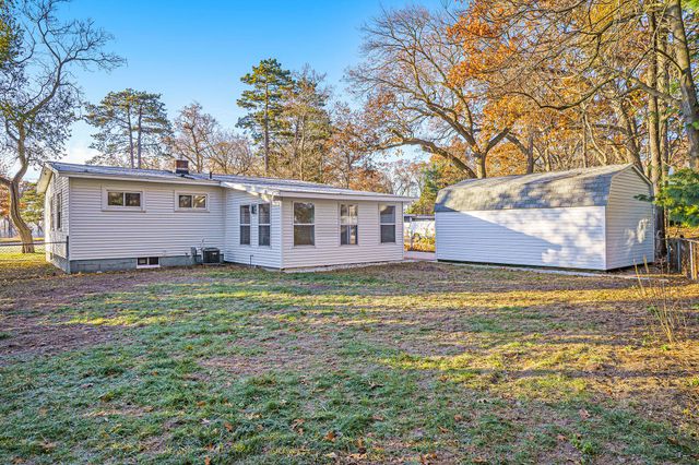 2962 Riverview Avenue, Muskegon, MI 49445