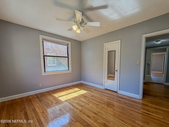 1733 RIVER Road 2, Jacksonville, FL 32207