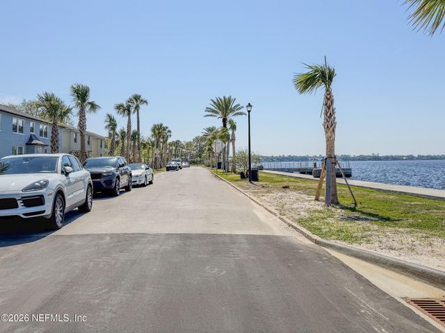 1733 RIVER Road 2, Jacksonville, FL 32207