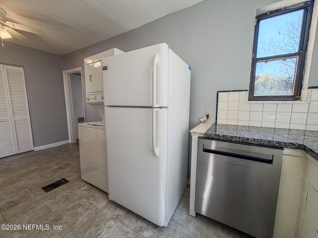 1733 RIVER Road 2, Jacksonville, FL 32207