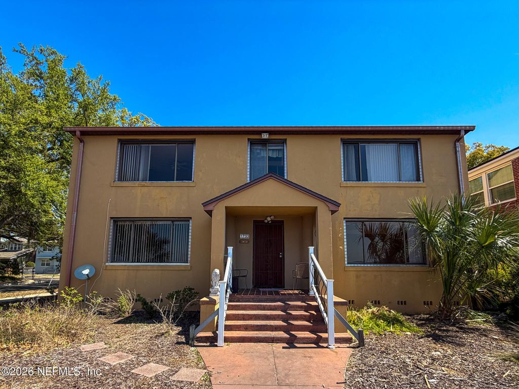 1733 RIVER Road 2, Jacksonville, FL 32207