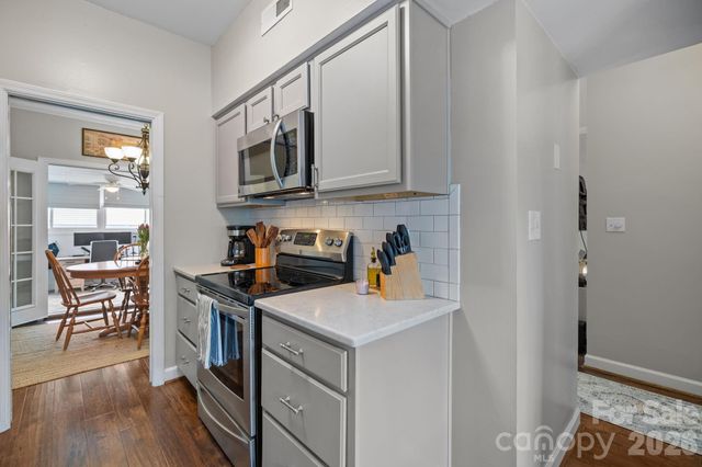 5943 Quail Hollow Road B, Charlotte, NC 28210