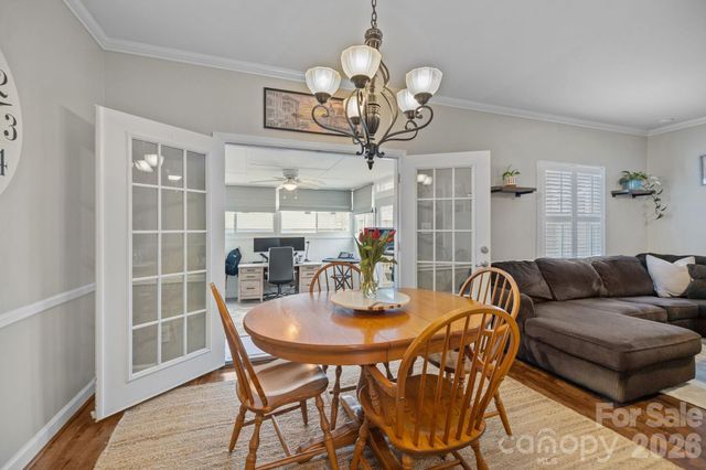 5943 Quail Hollow Road B, Charlotte, NC 28210