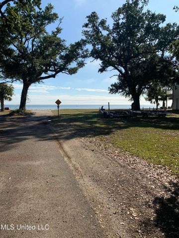 Barkley Drive, Pass Christian, MS 39571