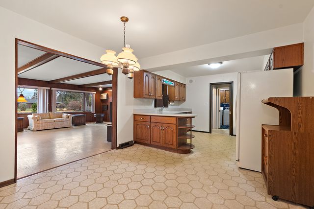 6341 Kimberly Drive, Tinley Park, IL 60477