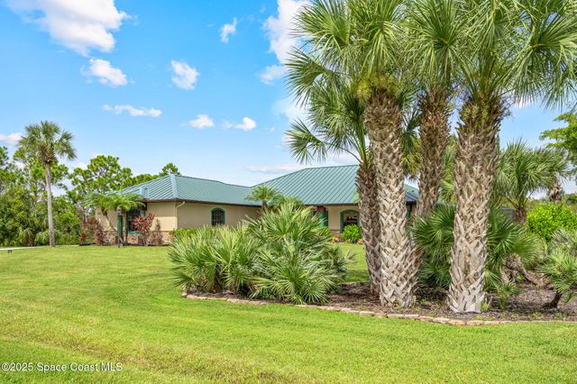 5627 Cypress Creek Drive, Grant, FL 32949
