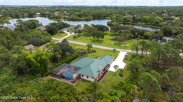 5627 Cypress Creek Drive, Grant, FL 32949