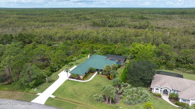 5627 Cypress Creek Drive, Grant, FL 32949