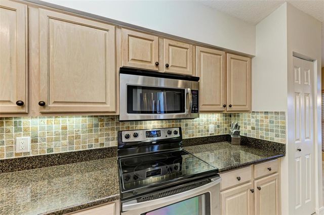 4936 LINSEY COURT, Sarasota, FL 34243