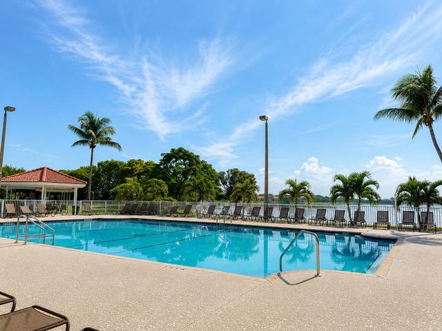 1021 SW 42nd Terrace, Deerfield Beach, FL 33442