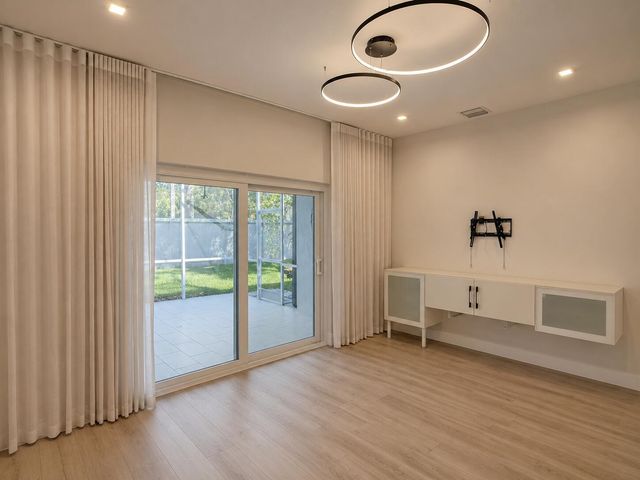1021 SW 42nd Terrace, Deerfield Beach, FL 33442