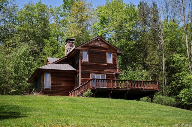 22 J Spielman Road, Jeffersonville, NY 12748