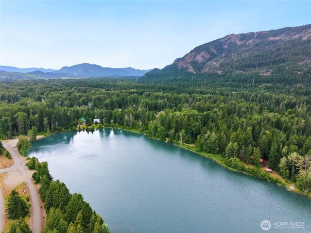 230 Shady Glen Lane, Easton, WA 98925