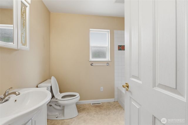 230 Shady Glen Lane, Easton, WA 98925